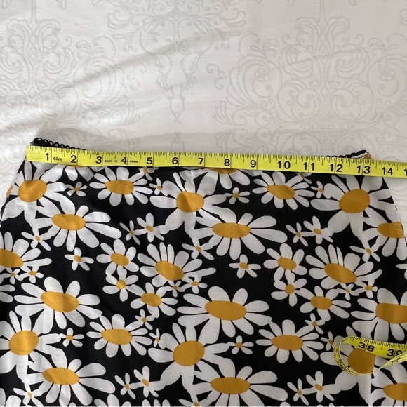 Pretty Garbage Mesh Ditsy Floral Daisy Midi Skirt Side Slit Size Medium - Picture 9 of 12